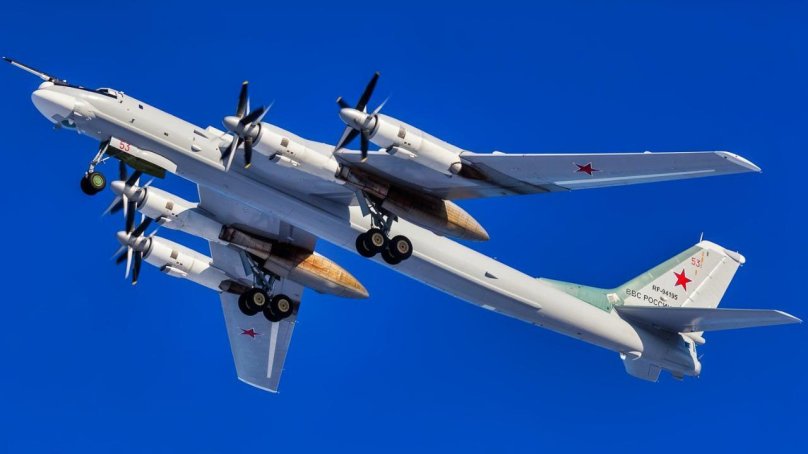Бомбардировщик ту-95мс