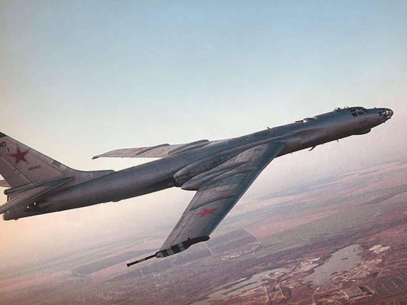 Бомбардировщик реактивный ту-16