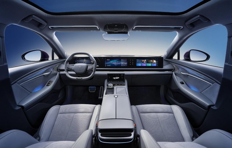 Voyah free 2024 гибрид Salon