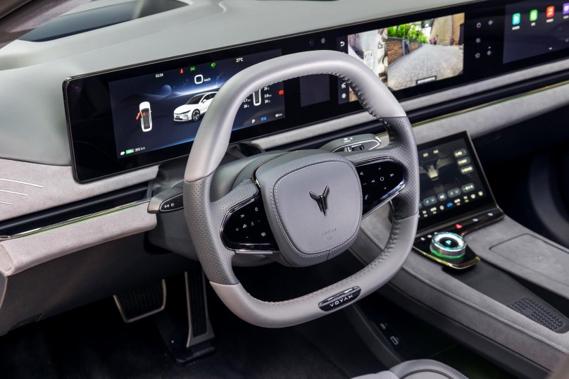 Voyah passion седан