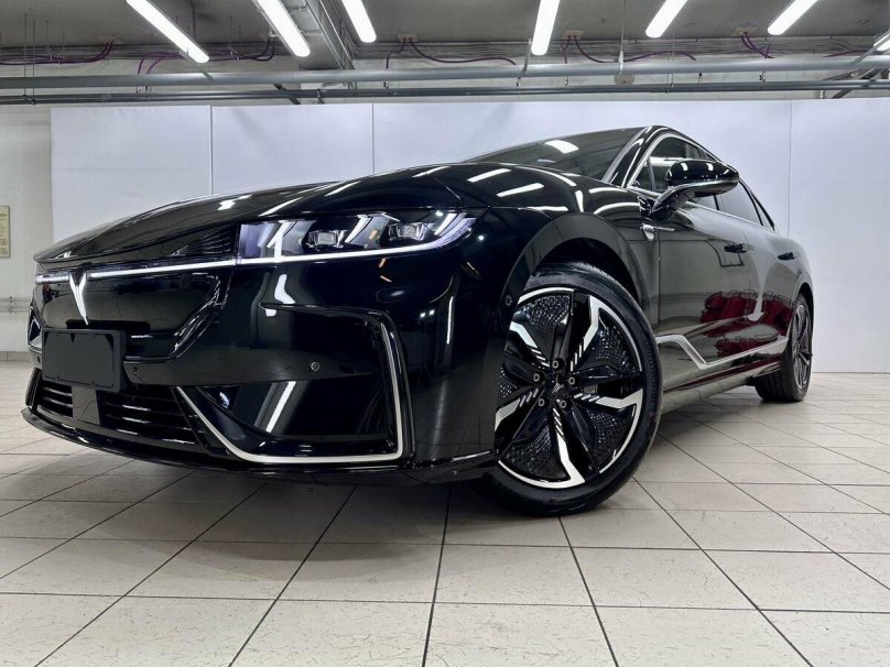 Воя седан автомобиль