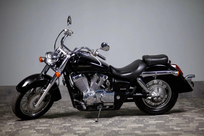 Мотоцикл Хонда шадоу 750