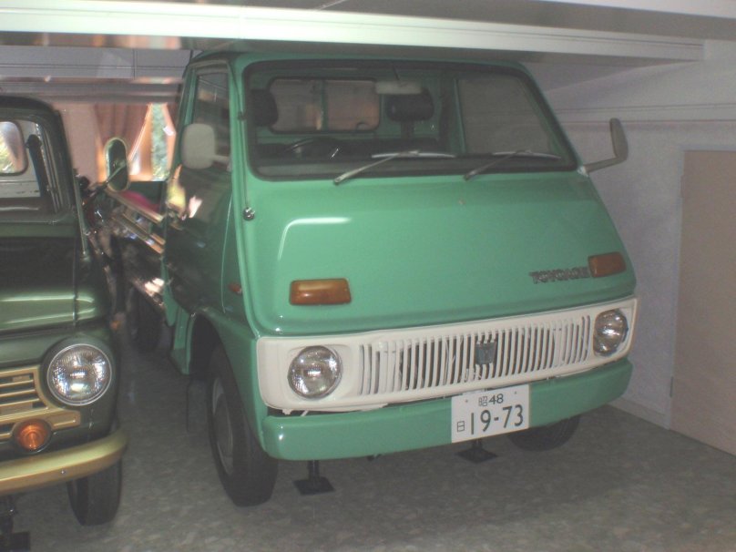 Toyota TOYOACE 1983