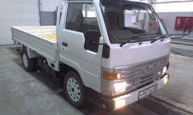 Toyota Dyna 200