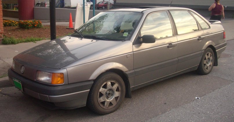 Volkswagen Passat b3 седан