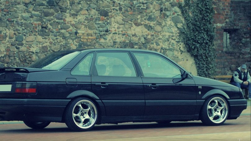 Volkswagen Passat b4 седан