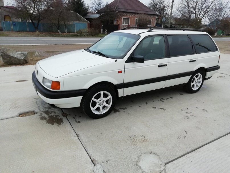 Фольксваген Пассат универсал 1992