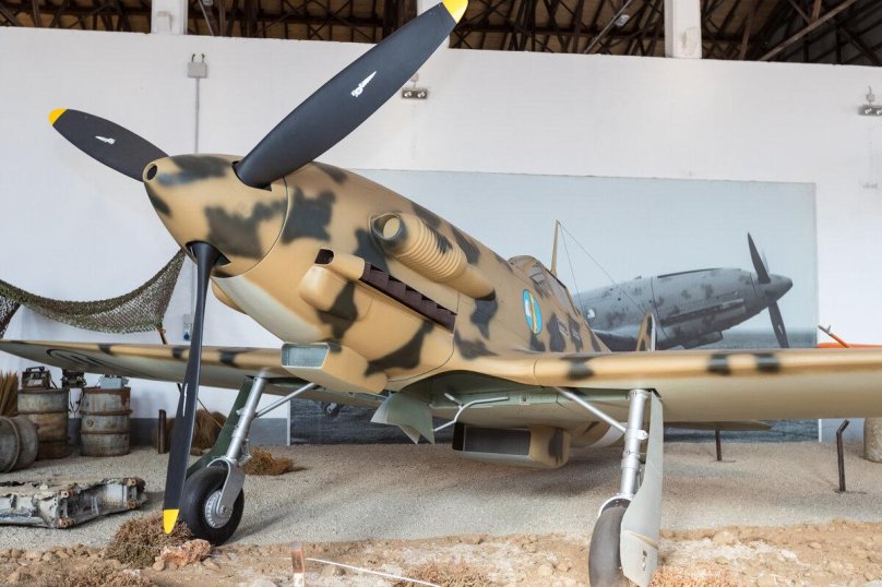 Истребитель Macchi c.202 Folgore