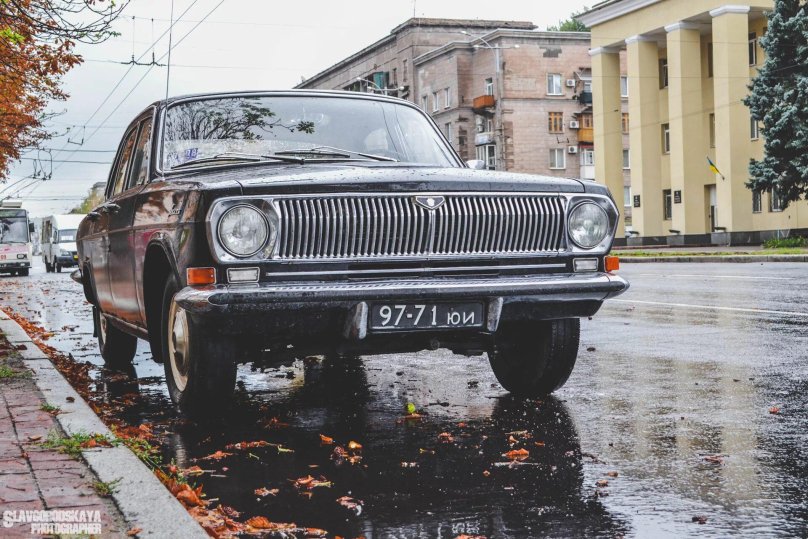 Волга 24 черная