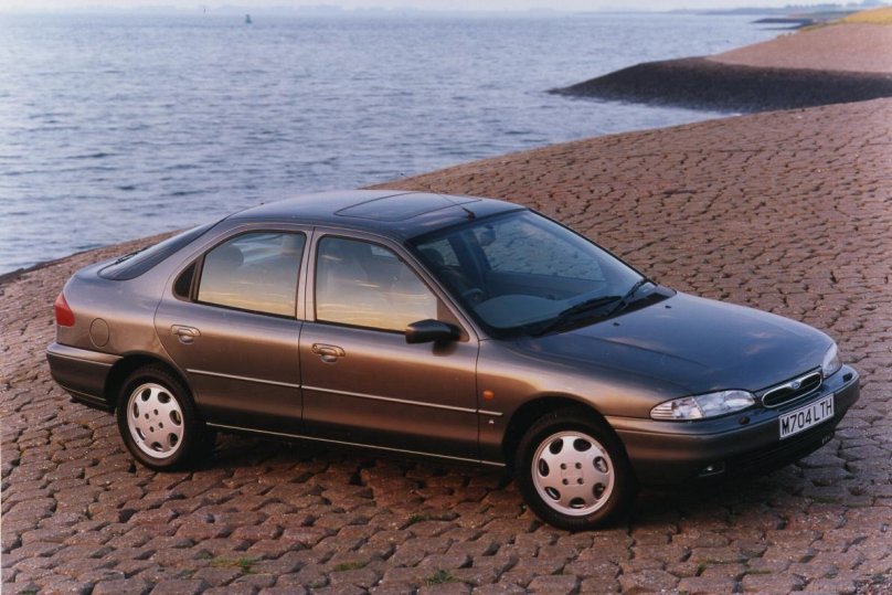 Ford Mondeo mk1