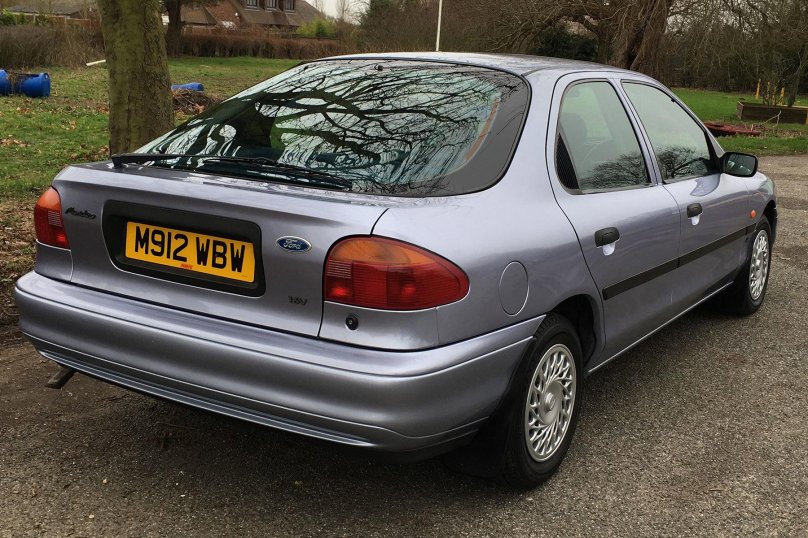 Ford Mondeo mk1