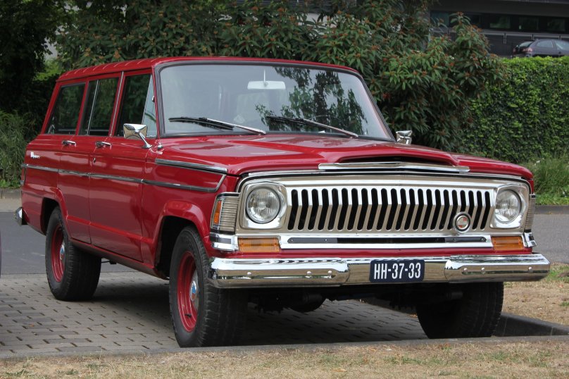 Jeep Cherokee Wagoneer