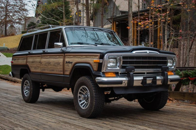 Jeep Grand Wagoneer 1990