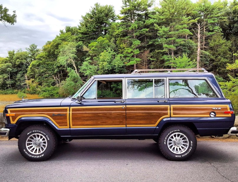 Jeep Grand Wagoneer
