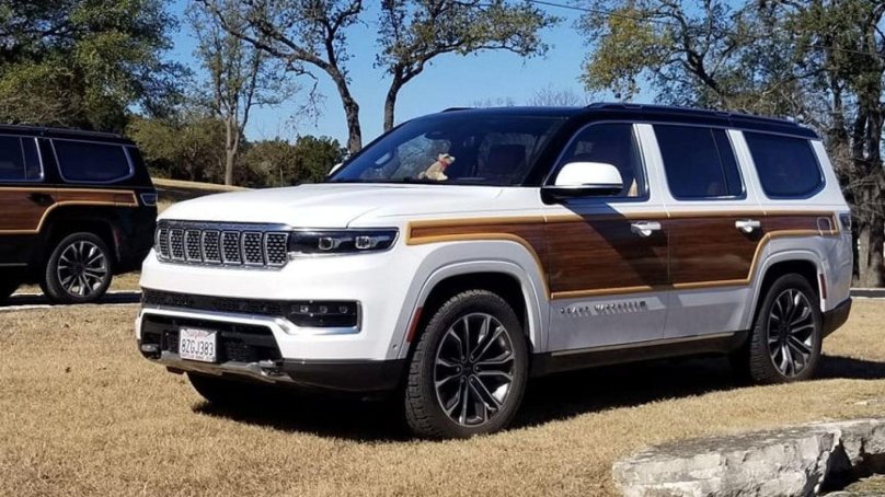 Джип Grand Wagoneer 2022