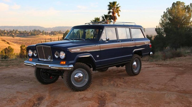 Jeep Grand Wagoneer 1965