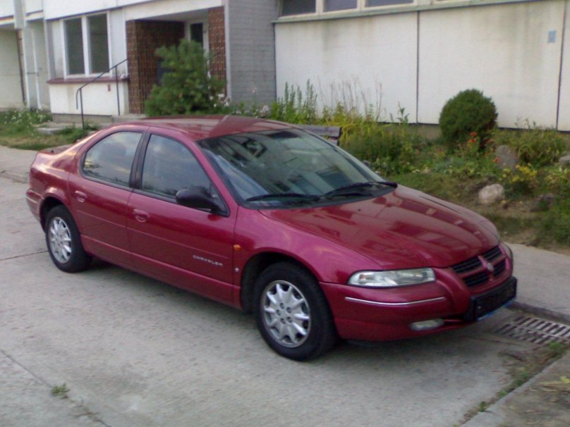 Chrysler Stratus 1