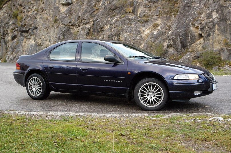 Крайслер Стратус 2.5