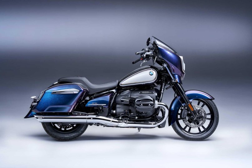 БМВ r18 Transcontinental