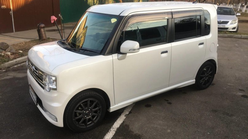 Тойота Пиксис Спейс