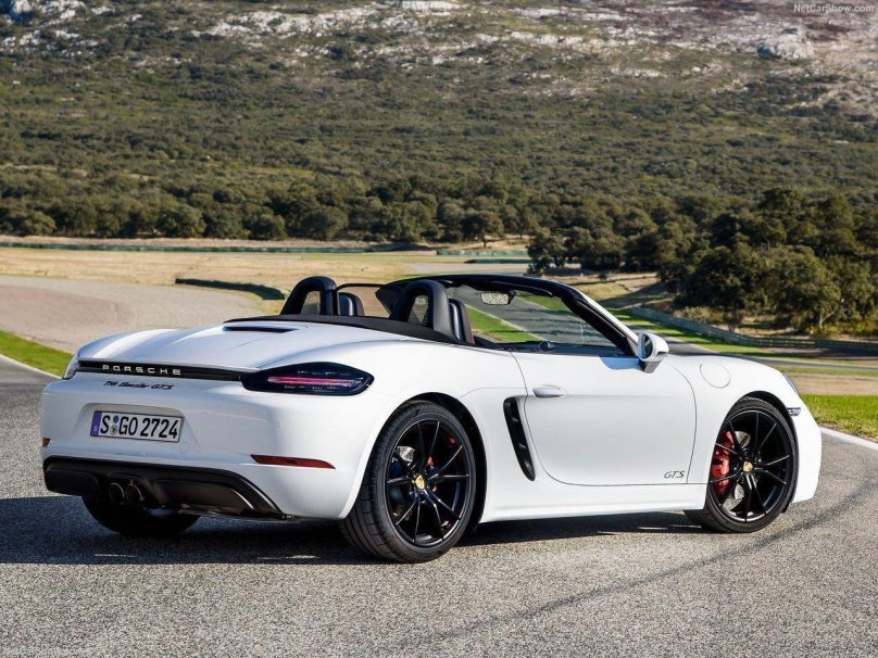 Порше Бокстер 2018