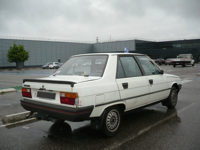 Renault 9 1986
