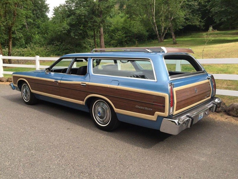 Ford Ltd Country Squire 1973