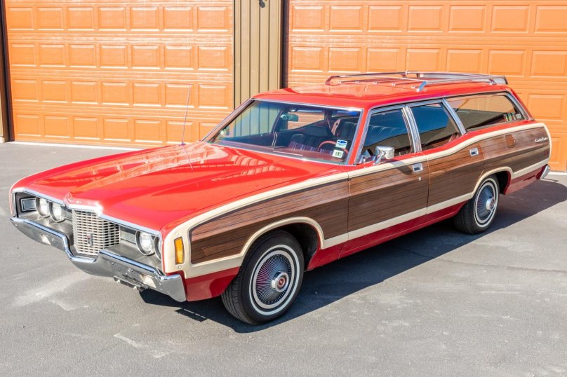 Ford Ltd Country Squire. 1971