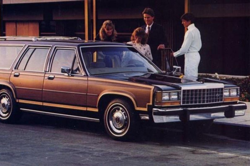 Ford Ltd Country Squire 1983
