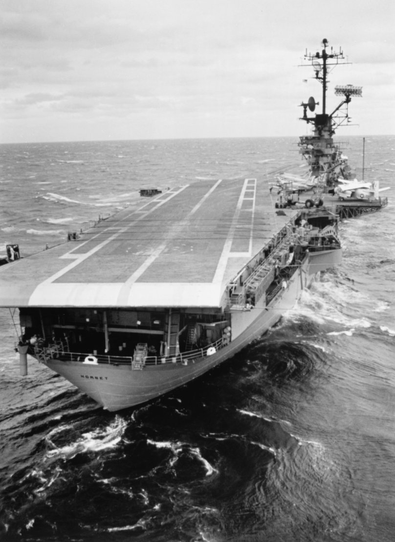 Авианосец Хорнет CV-12