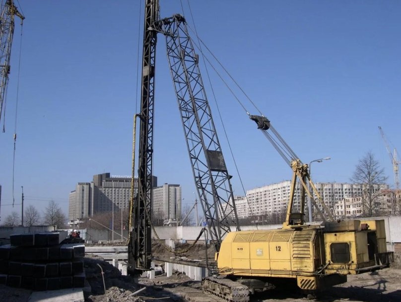 Кран гусеничный TAKRAF RDK 250-2