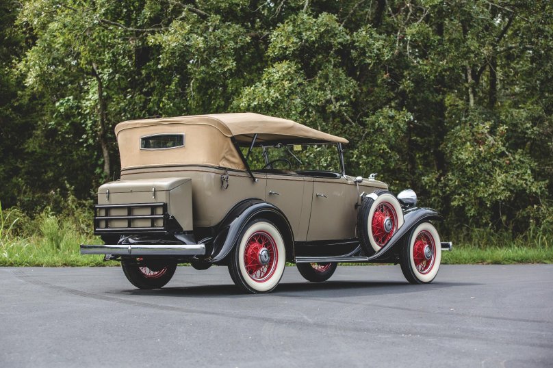 Chevrolet Series ba Confederate Standard sedan 1932