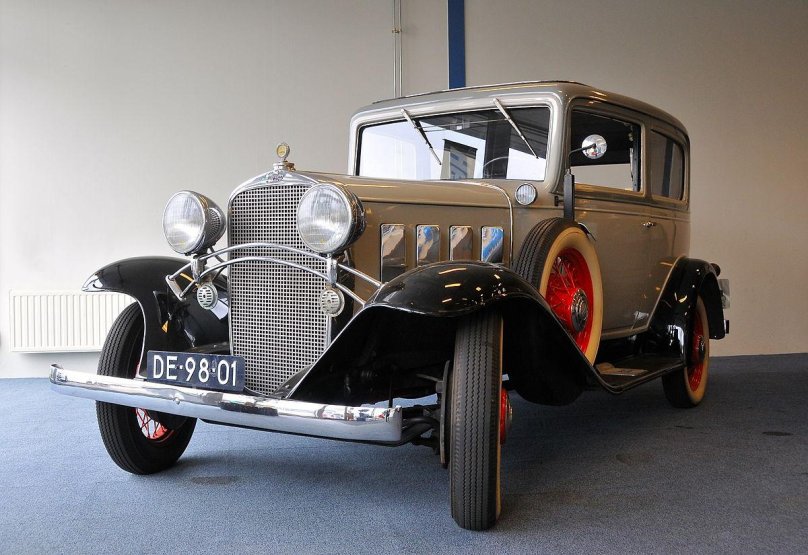 Chevrolet Series ba Confederate Standard sedan 1932