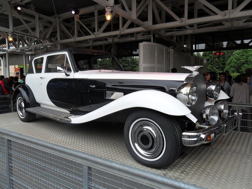 Машина Круэллы Девиль