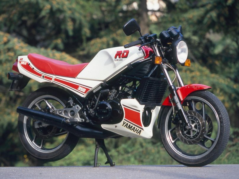Yamaha 1990
