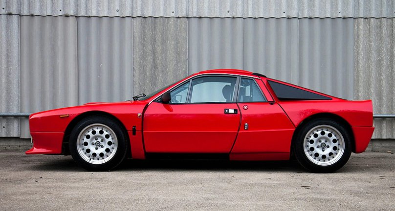 Lancia 037 сбоку