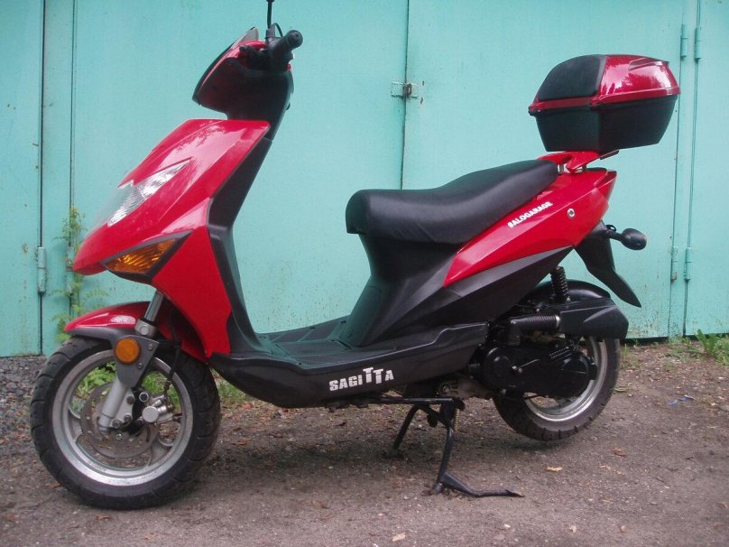 Скутер Sagitta 50