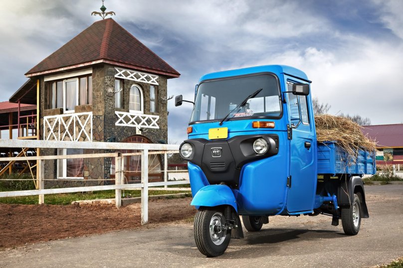Трицикл Bajaj maxima дизель