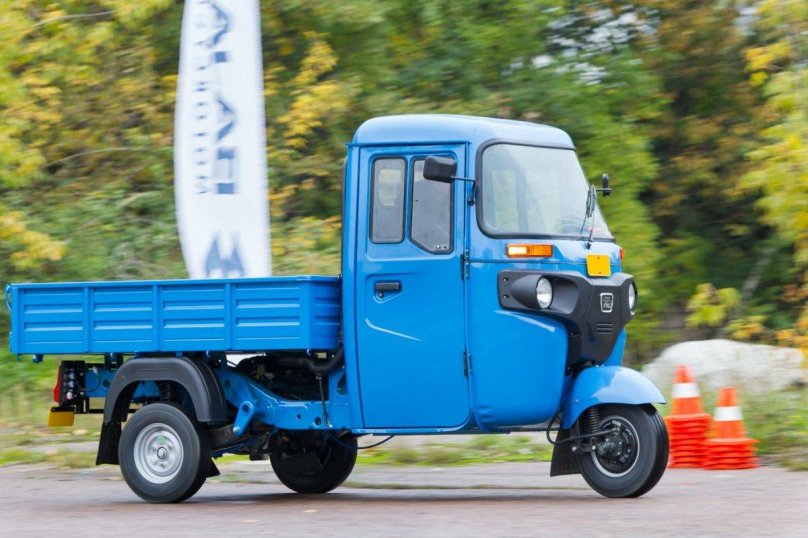 Грузовой мотороллер тг-200 с кабиной