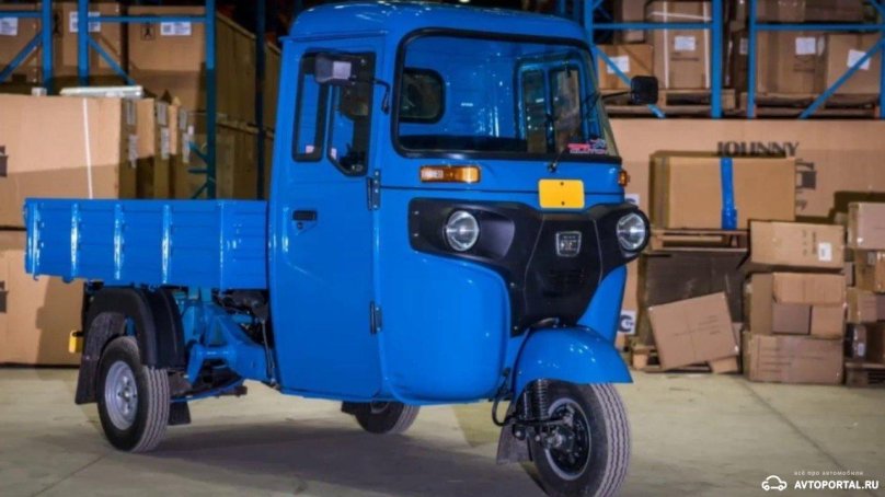 Bajaj трицикл