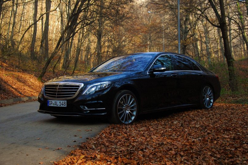 Mercedes s class Black