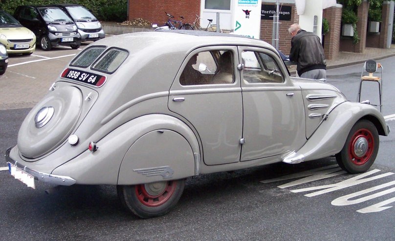 Peugeot 402 1936