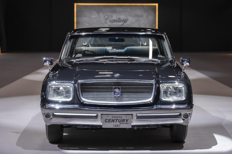 Тойота Сентури сув