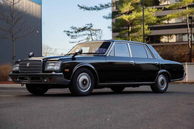 Toyota Century кроссовер 2023