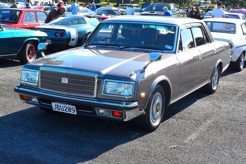 Toyota Century 1990