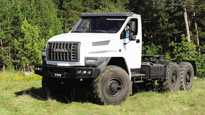 Урал Некст 6x6 тягач
