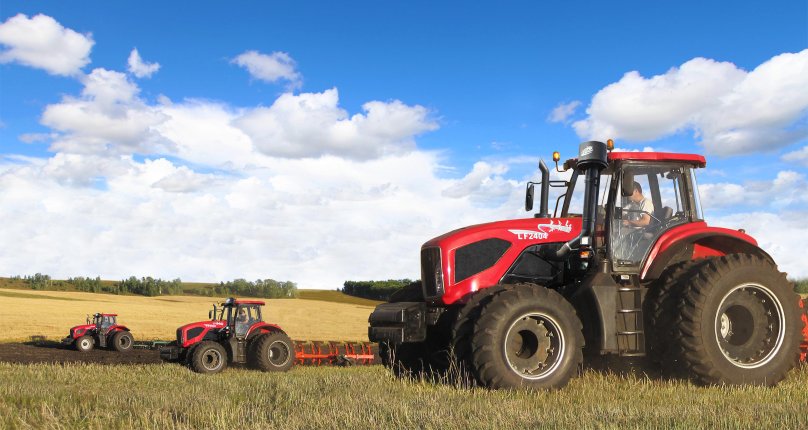 Трактор 220 YTO