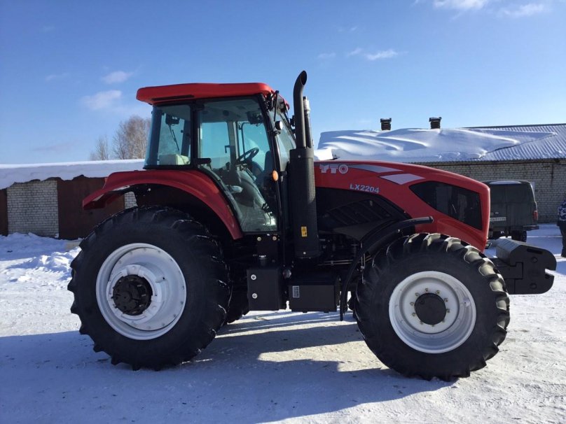 Трактор YTO-lx2204