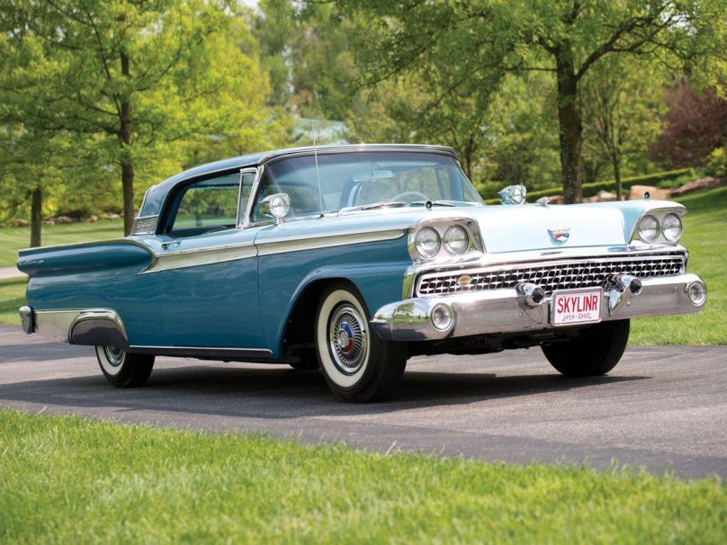 Ford Fairlane 500 Skyliner