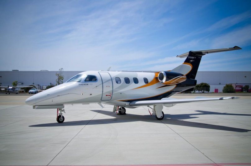 Самолёт Embraer Phenom 100